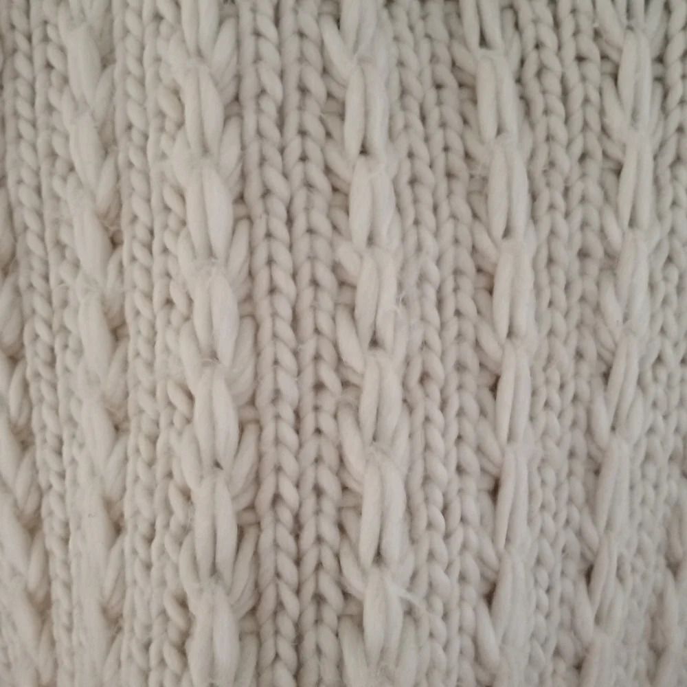 Unbranded Chunky Knit Cream Colored Infinity Scarf - Picture 4 of 5